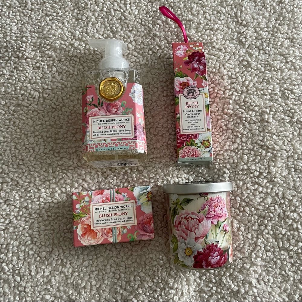 Michel Design Works blush peony set